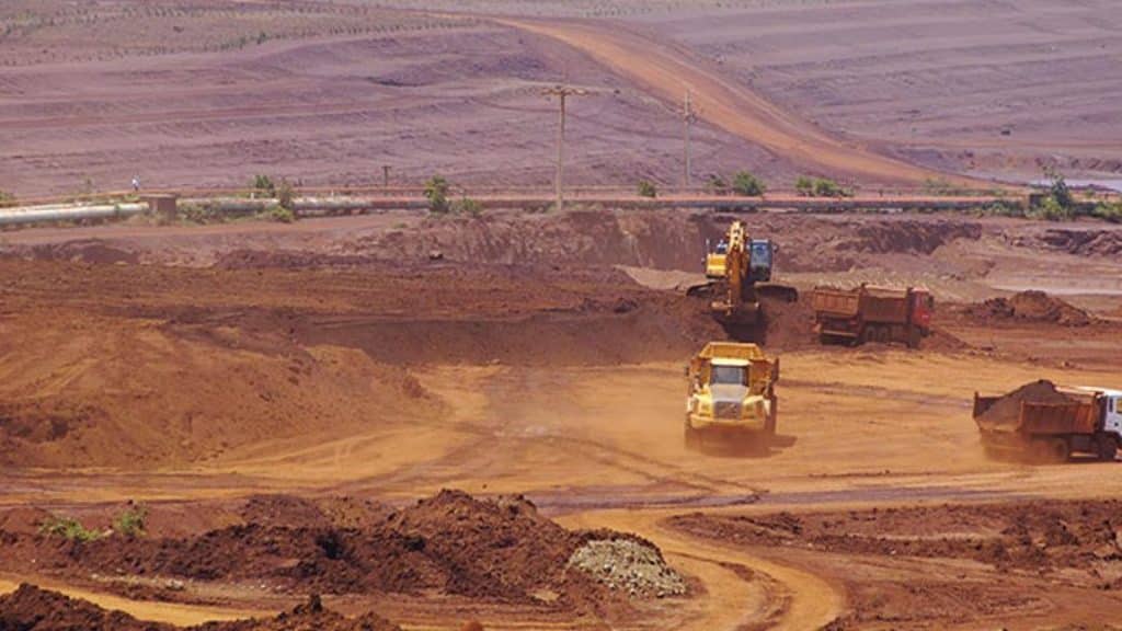 Como a crise do petróleo atinge a mineração e como isso acelera o processo de eletrificação da operação em minas. 